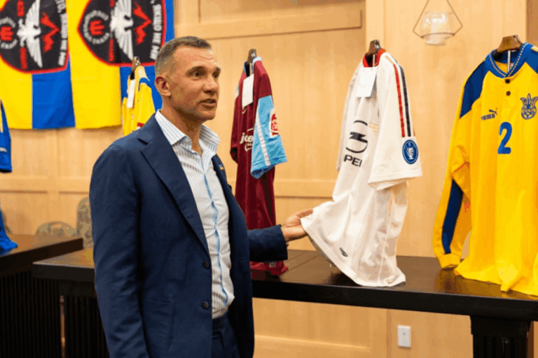 Андрій Шевченко відкрив виставку