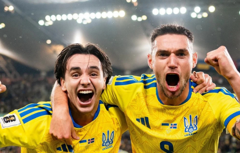 Збірна України по футболу: підготовка до міжнародних турнірів, тактична еволюція складу
